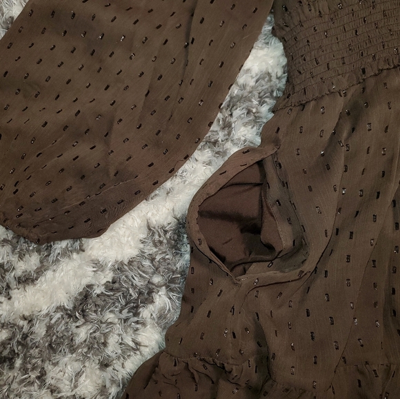 Old Navy Long Sleeve Flowy Dress in Dark Brown with Pockets! - Picture 5 of 13